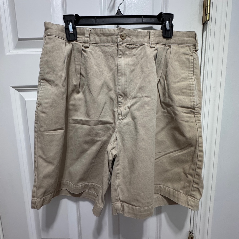 Polo Ralph lauren waist 36 tan shorts